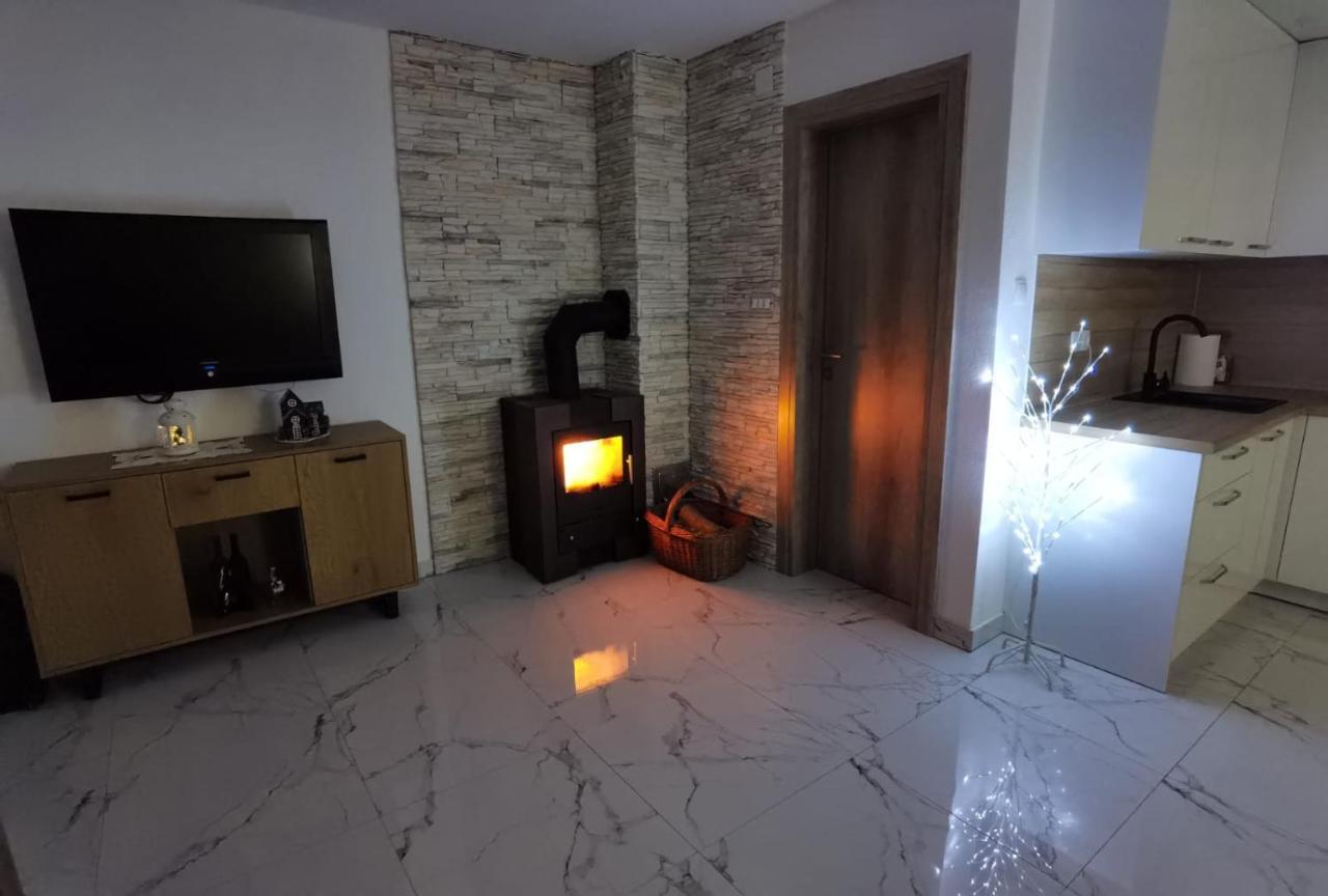 Vikendica Bosnjak Prozor Exterior foto