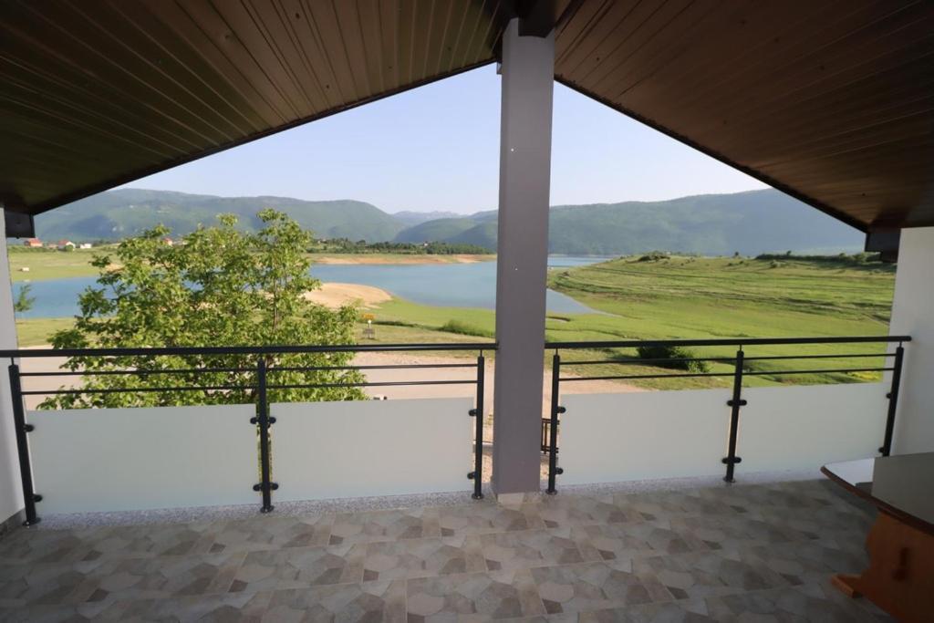 Vikendica Bosnjak Prozor Exterior foto