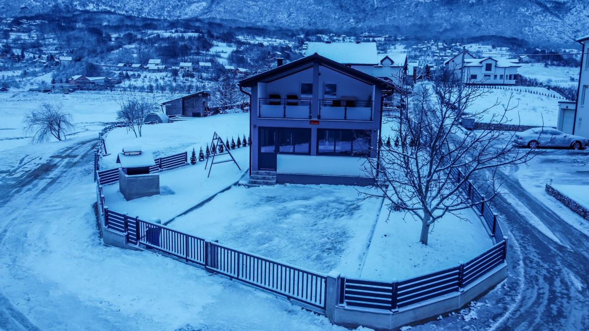 Vikendica Bosnjak Prozor Exterior foto